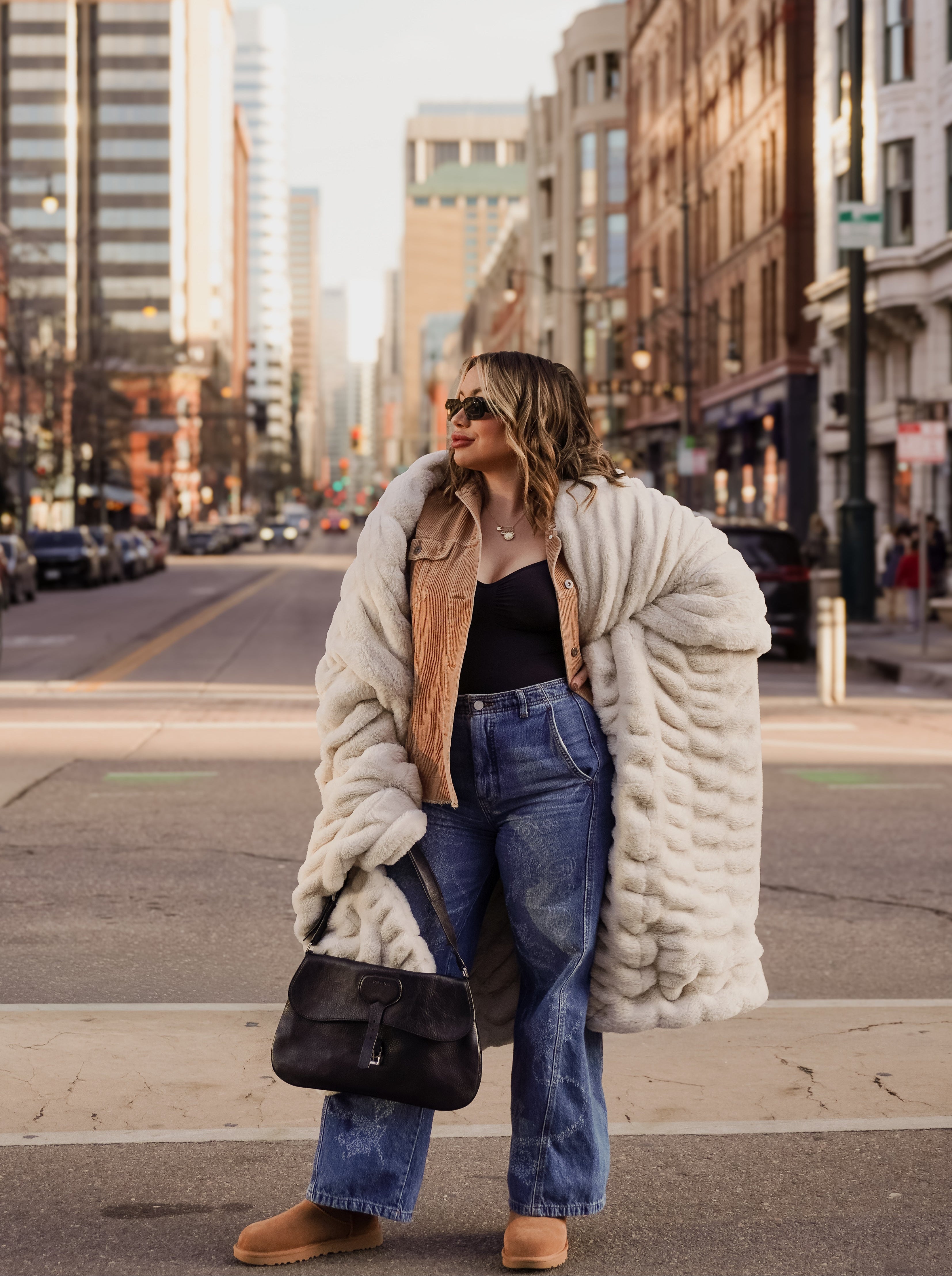 Ivory Vibes | Luxury Faux Fur Blanket | Poppy Blankets